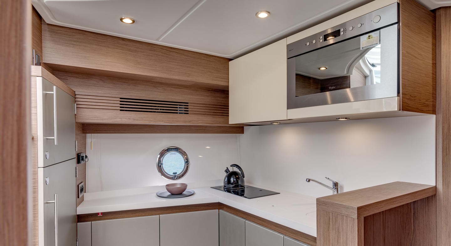 Gran Turismo 46 Interior